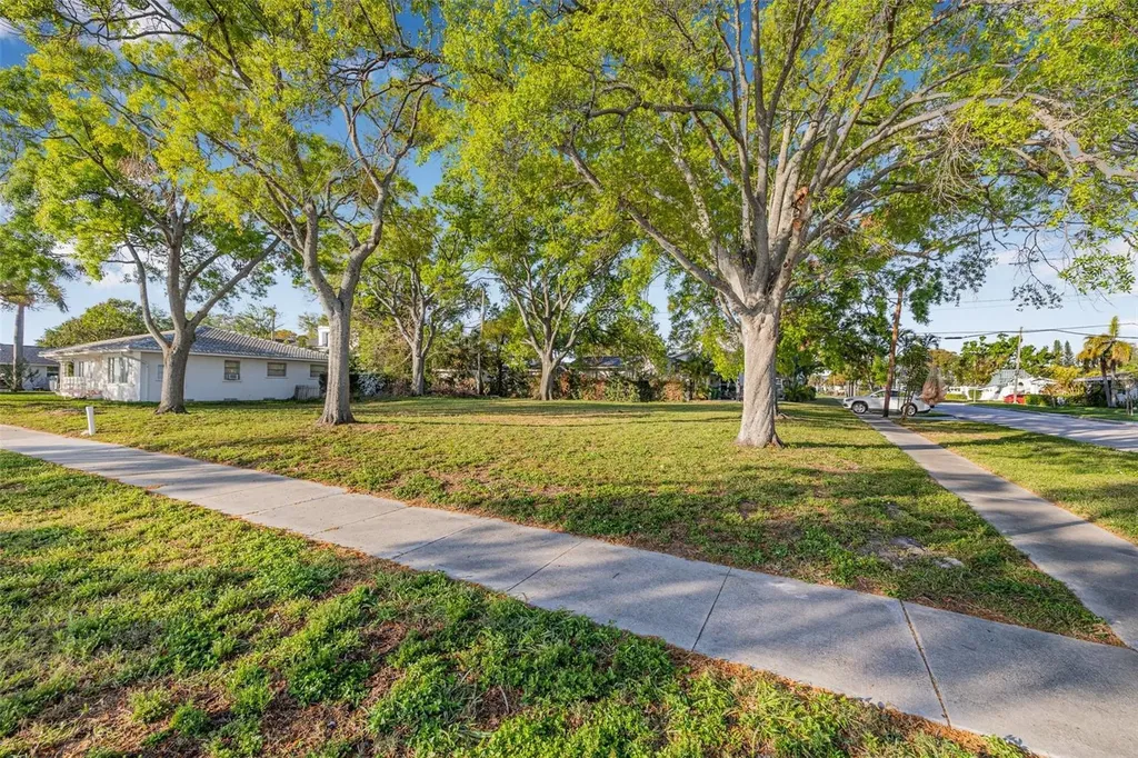 602 Channel Drive Tampa FL 33606