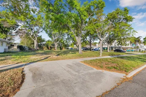 602 Channel Drive Tampa FL 33606