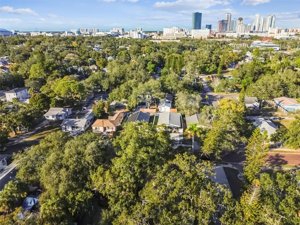 610 16th Avenue S St Petersburg FL 33701