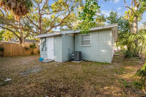 610 16th Avenue S St Petersburg FL 33701