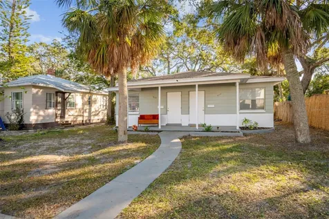 610 16th Avenue S St Petersburg FL 33701