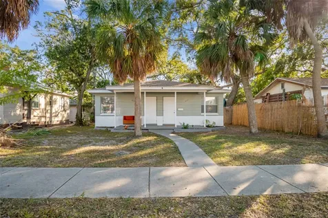 610 16th Avenue S St Petersburg FL 33701