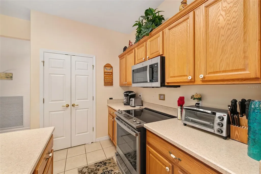 9153 SE 137th Street Road Summerfield FL 34491