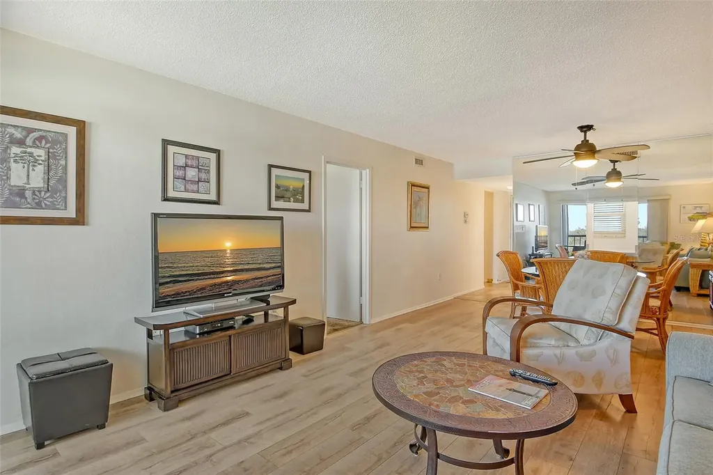 9397 Midnight Pass Road Sarasota FL 34242