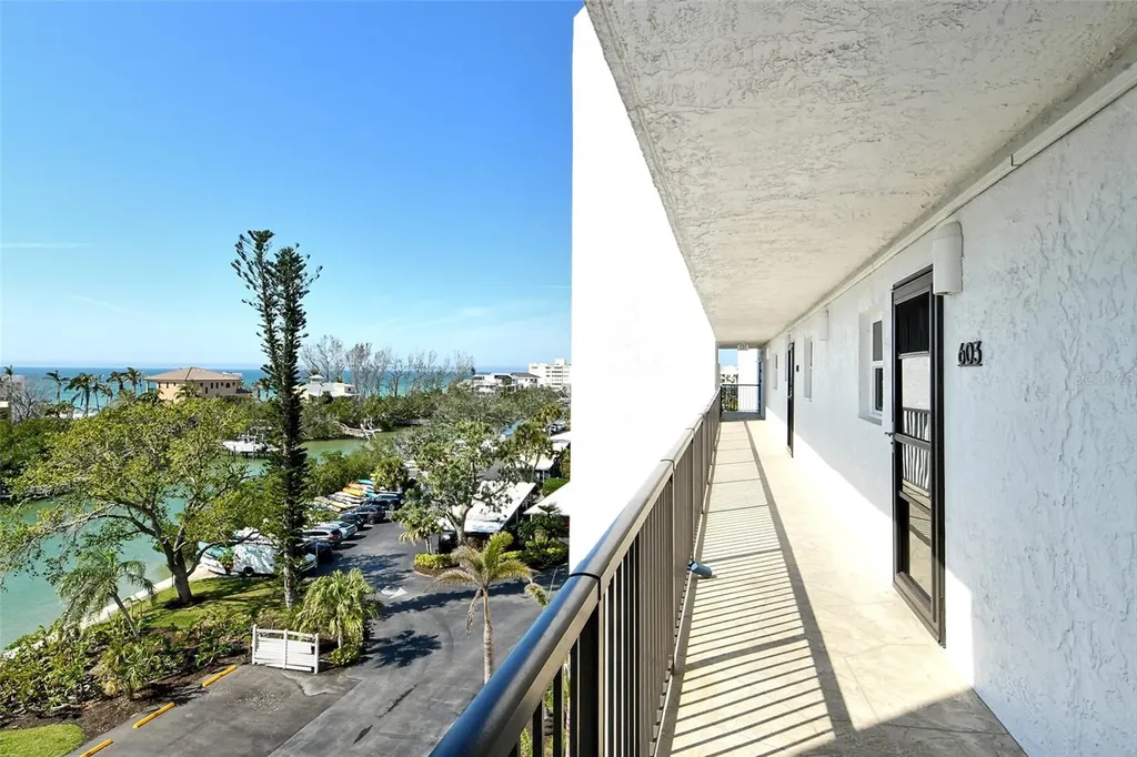9397 Midnight Pass Road Sarasota FL 34242