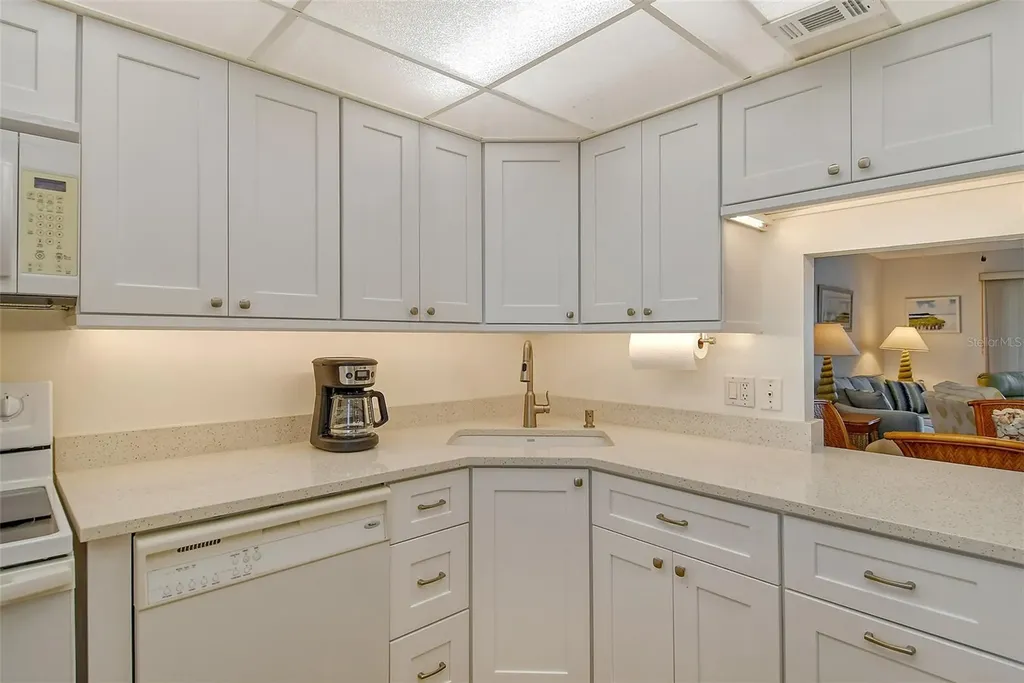 9397 Midnight Pass Road Sarasota FL 34242