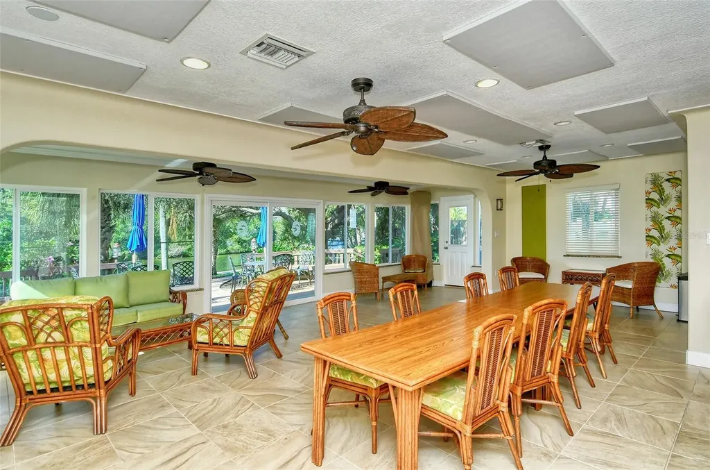 9397 Midnight Pass Road Sarasota FL 34242