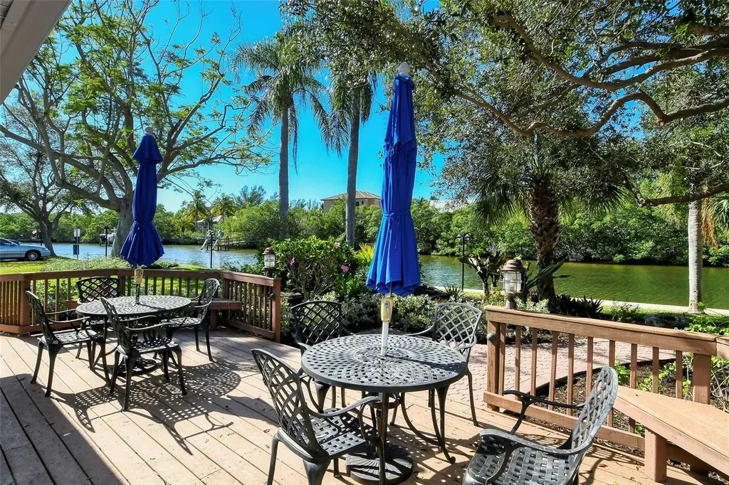9397 Midnight Pass Road Sarasota FL 34242