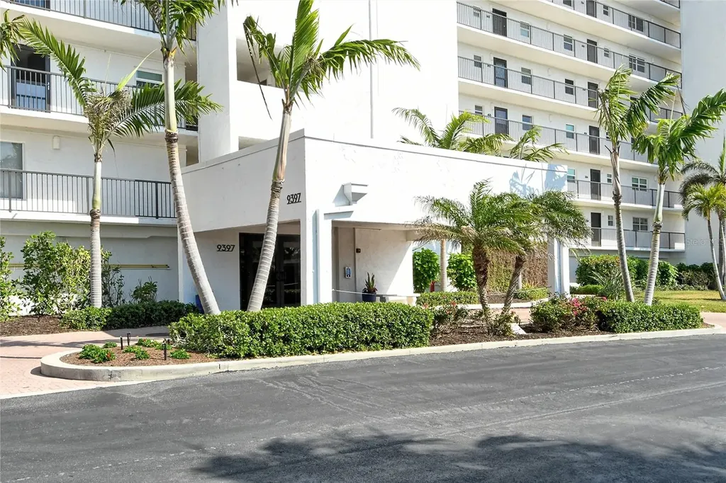 9397 Midnight Pass Road Sarasota FL 34242