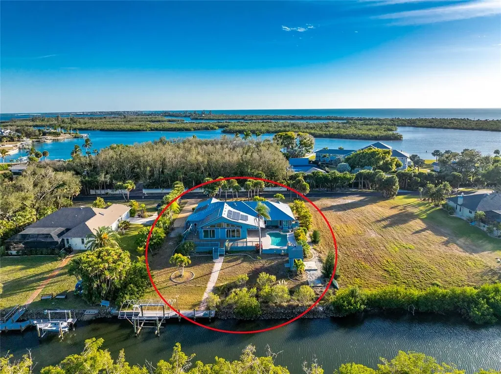 50 Spyglass Alley Placida FL 33946