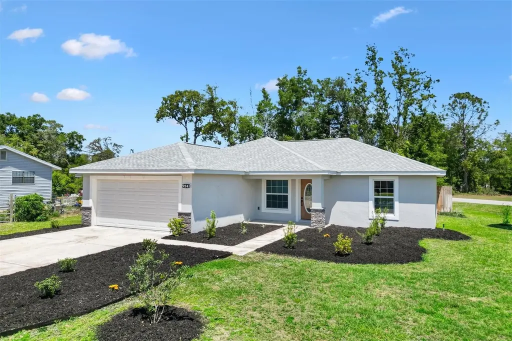 9241 SE 155th Place Summerfield FL 34491