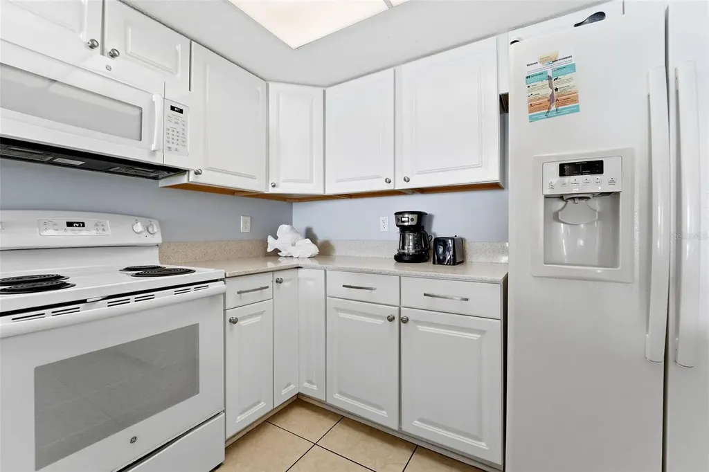 17140 Gulf Boulevard St Petersburg FL 33708
