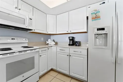 17140 Gulf Boulevard St Petersburg FL 33708