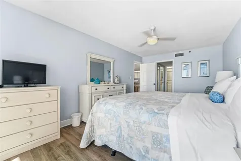 17140 Gulf Boulevard St Petersburg FL 33708