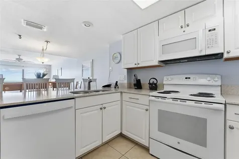17140 Gulf Boulevard St Petersburg FL 33708