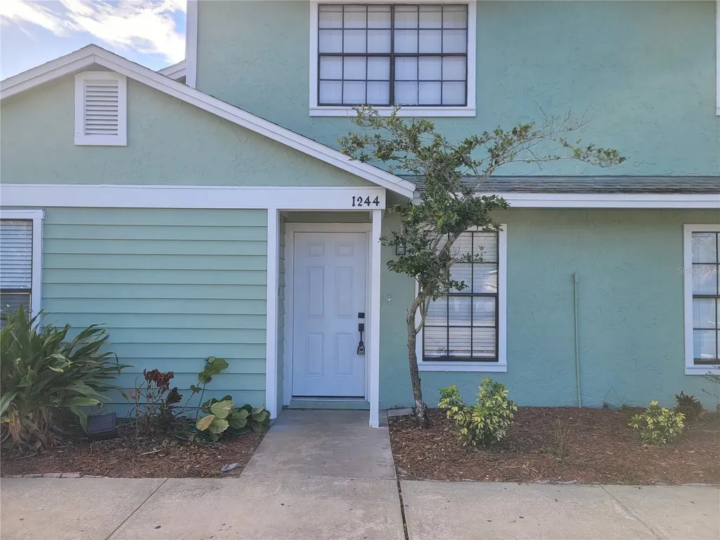 1236 Dovehill Drive Apopka FL 32703