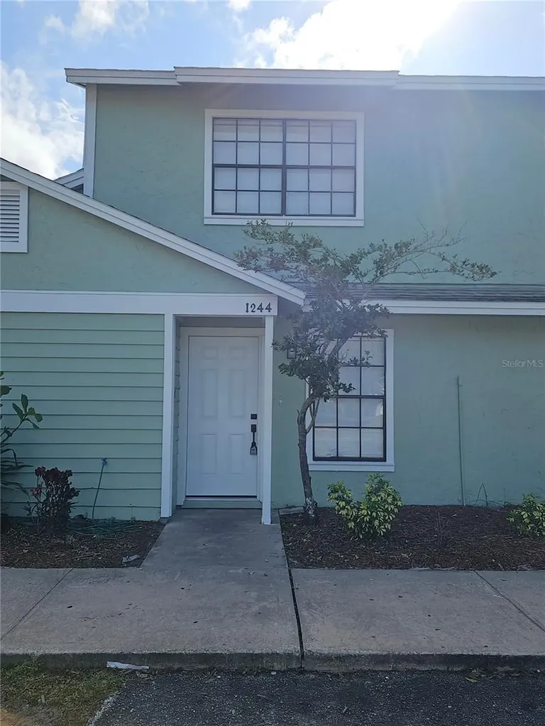1236 Dovehill Drive Apopka FL 32703