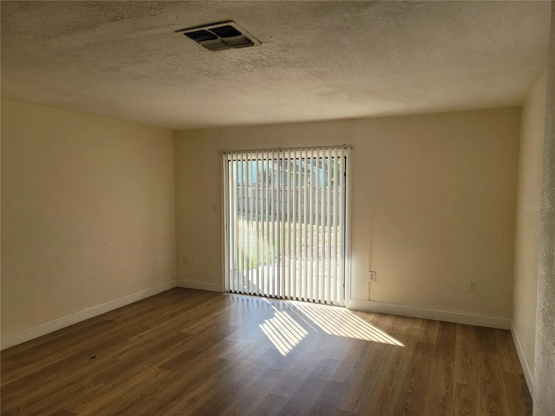 1236 Dovehill Drive Apopka FL 32703