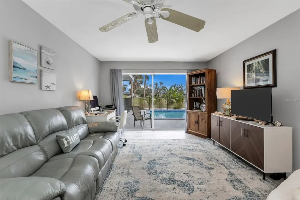 16 Oakland Hills Place Rotonda West FL 33947
