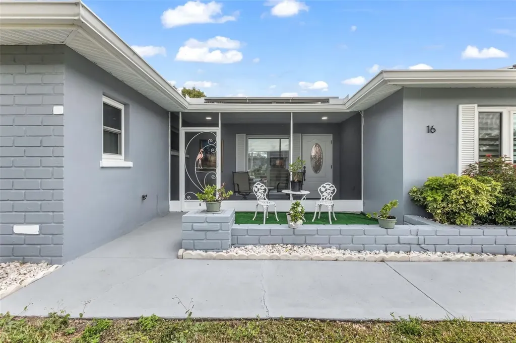 16 Oakland Hills Place Rotonda West FL 33947