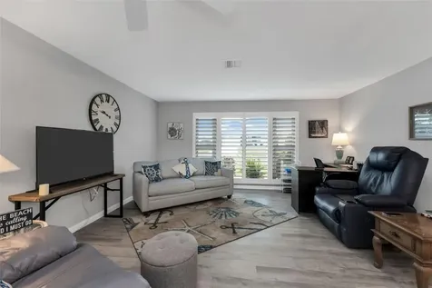 16 Oakland Hills Place Rotonda West FL 33947