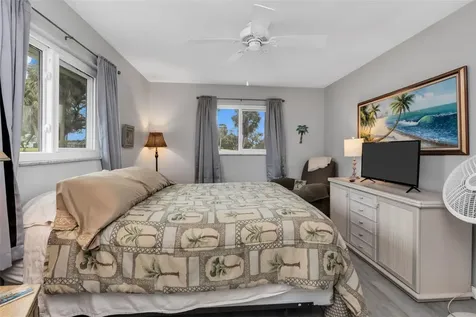 16 Oakland Hills Place Rotonda West FL 33947