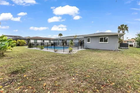 16 Oakland Hills Place Rotonda West FL 33947