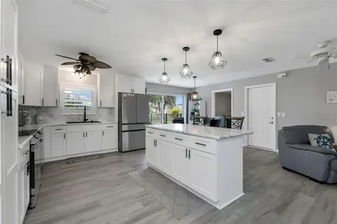 16 Oakland Hills Place Rotonda West FL 33947
