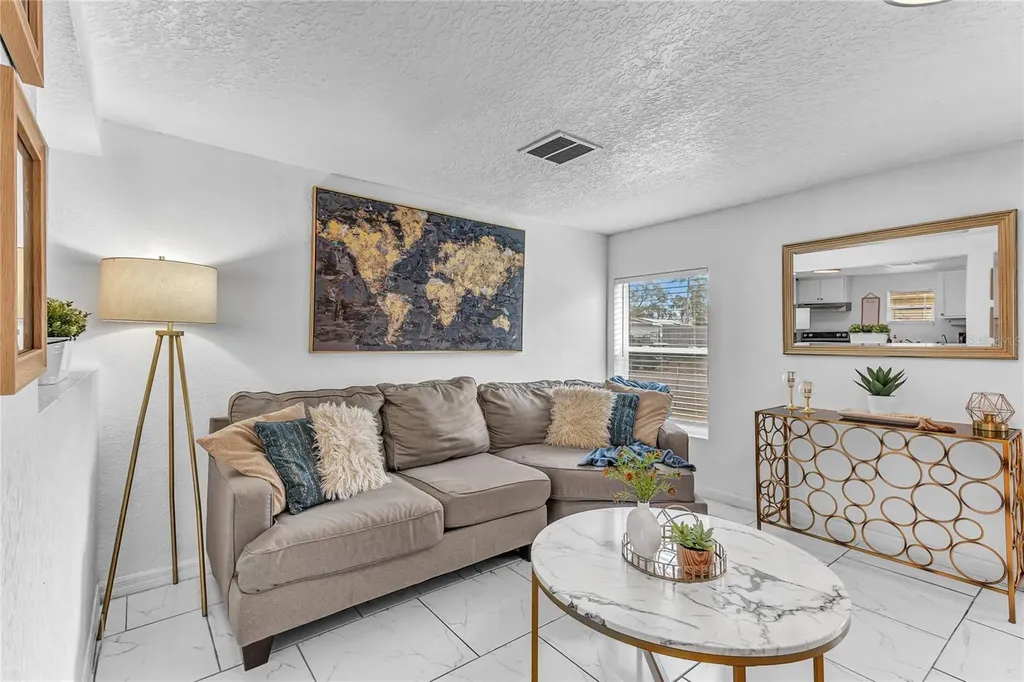 2121 Woodland Drive Apopka FL 32703