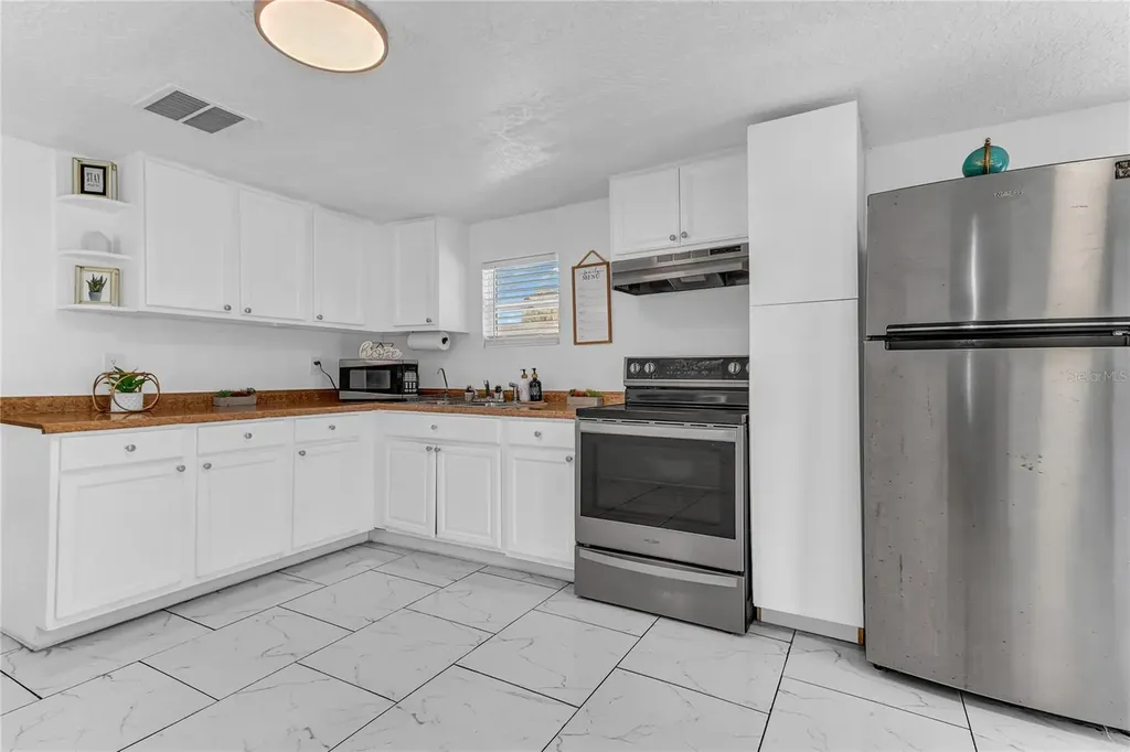 2121 Woodland Drive Apopka FL 32703