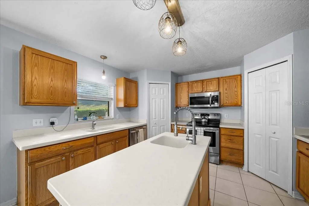 888 Marietta Lane Eustis FL 32726