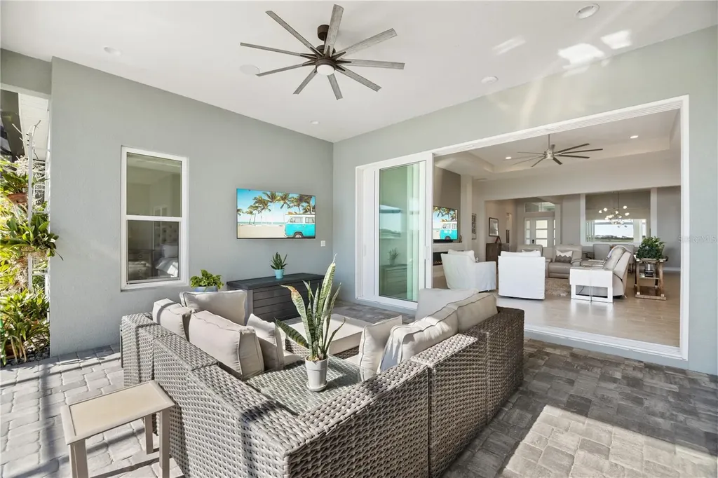 8083 Waterbend Trail Sarasota FL 34240