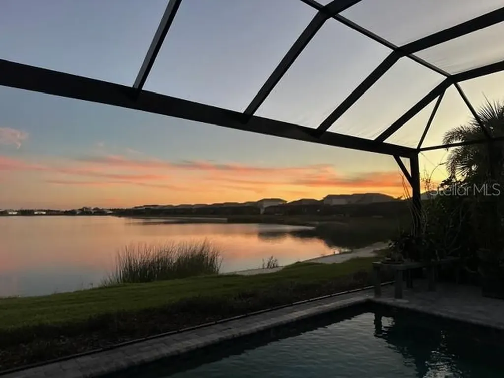 8083 Waterbend Trail Sarasota FL 34240