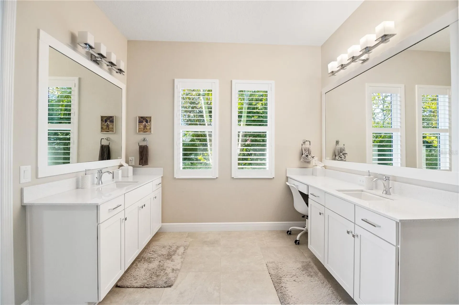 8083 Waterbend Trail Sarasota FL 34240