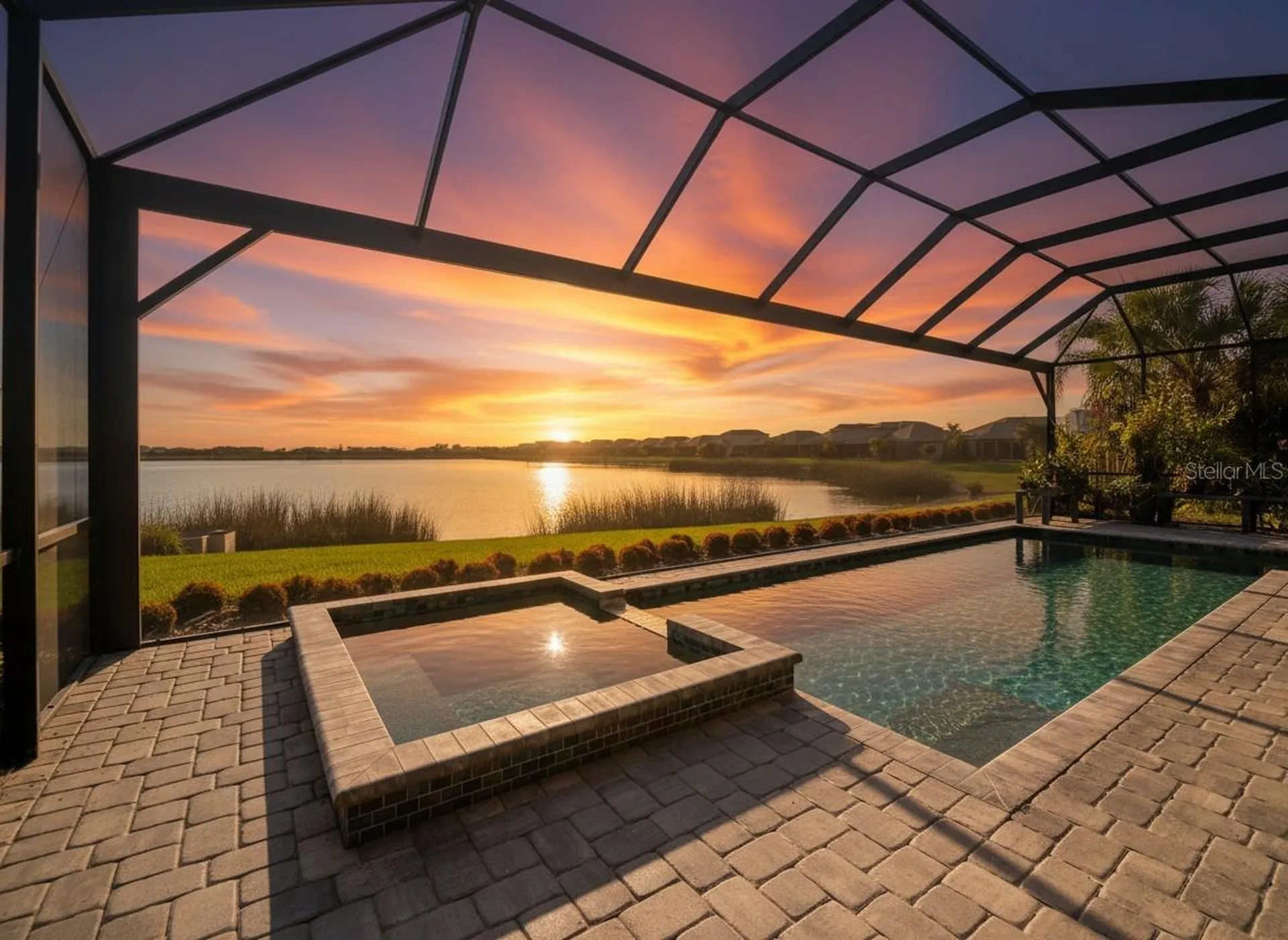 8083 Waterbend Trail Sarasota FL 34240