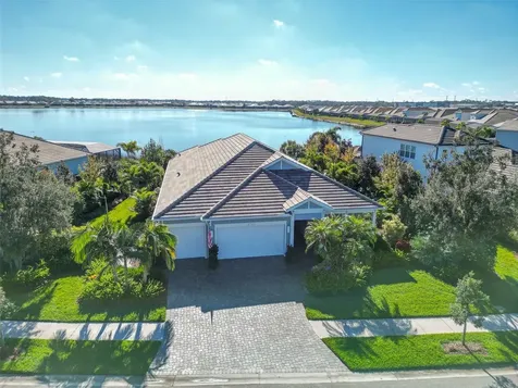 8083 Waterbend Trail Sarasota FL 34240