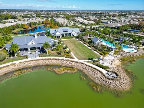8083 Waterbend Trail Sarasota FL 34240