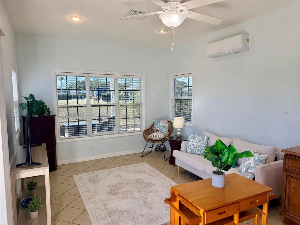 9404 SE 49th Terrace Webster FL 33597