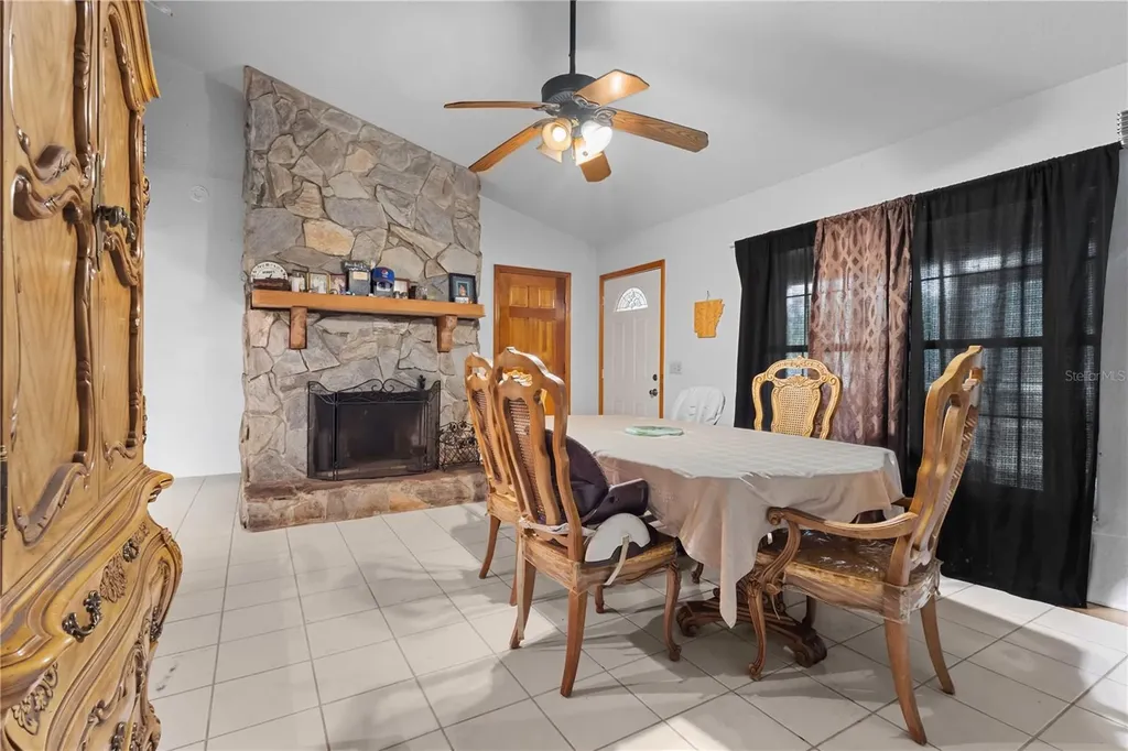 11235 SW 131st Terrace Dunnellon FL 34432