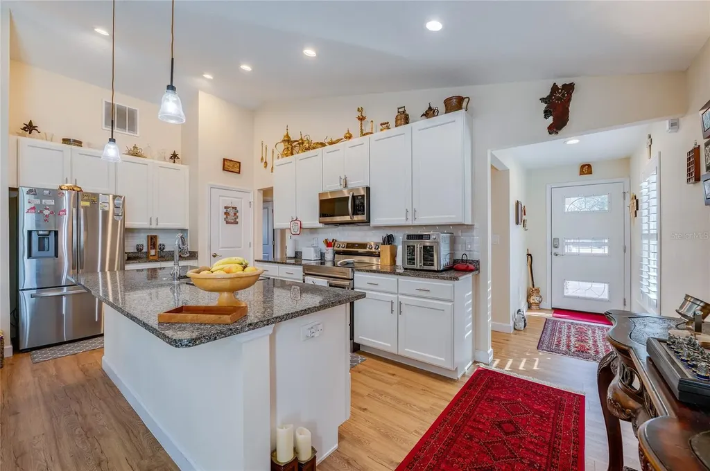 812 Hamilton Street New Smyrna Beach FL 32168