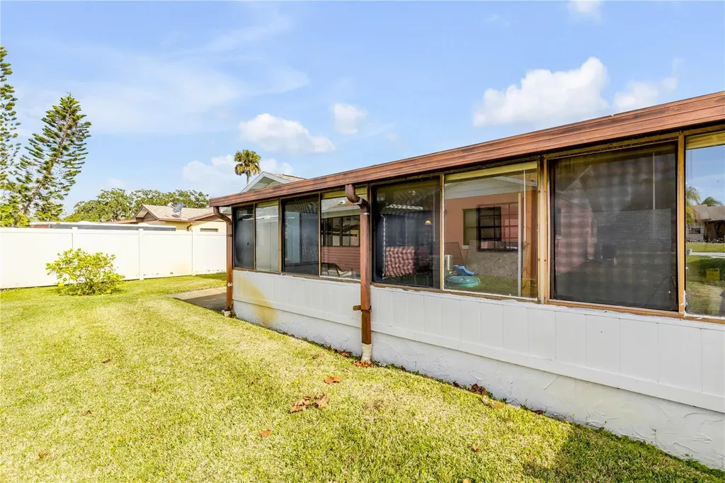 26 Laughing Gull Lane Edgewater FL 32141