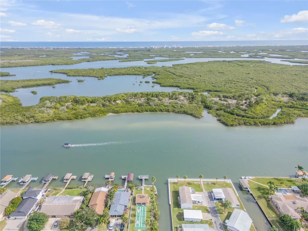 26 Laughing Gull Lane Edgewater FL 32141