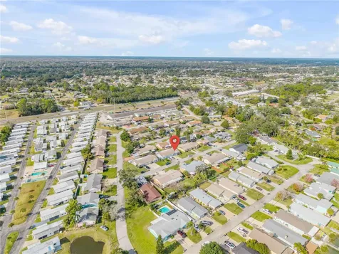26 Laughing Gull Lane Edgewater FL 32141