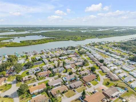 26 Laughing Gull Lane Edgewater FL 32141