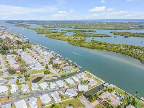 26 Laughing Gull Lane Edgewater FL 32141