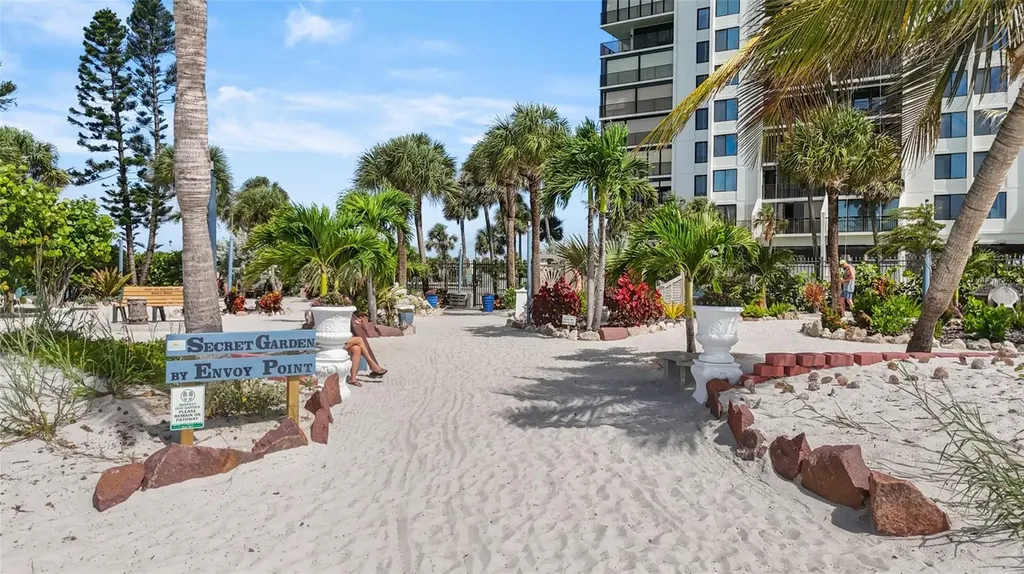 7150 Sunset St Pete Beach FL 33706