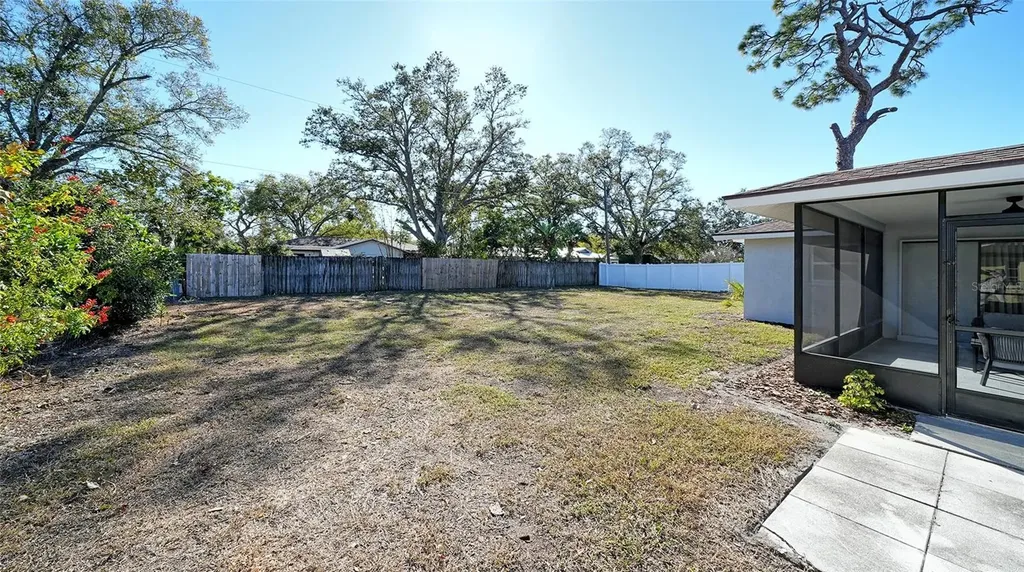 2660 Colorado Street Sarasota FL 34237