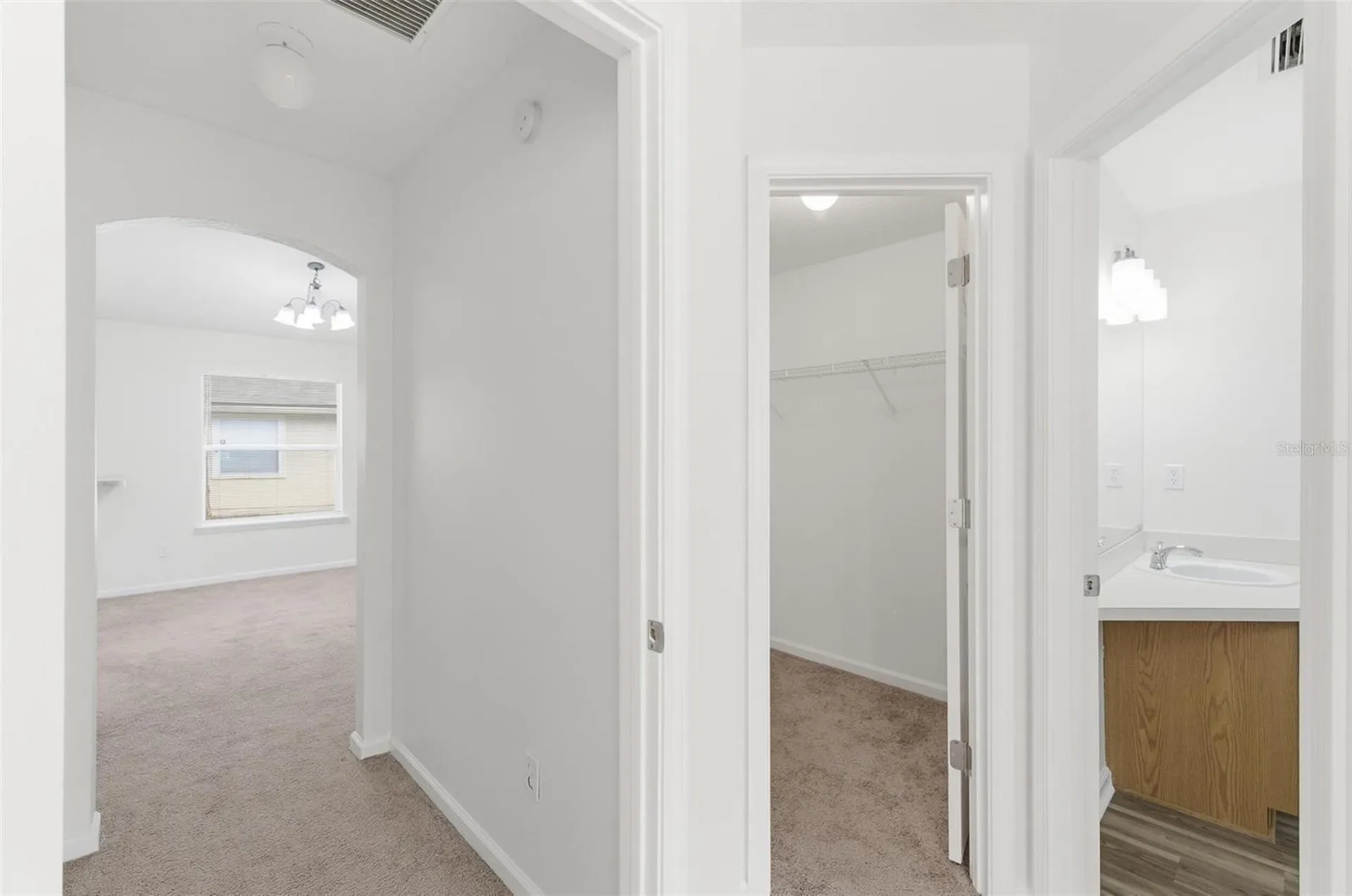 2537 Blackstone Court Jacksonville FL 32221
