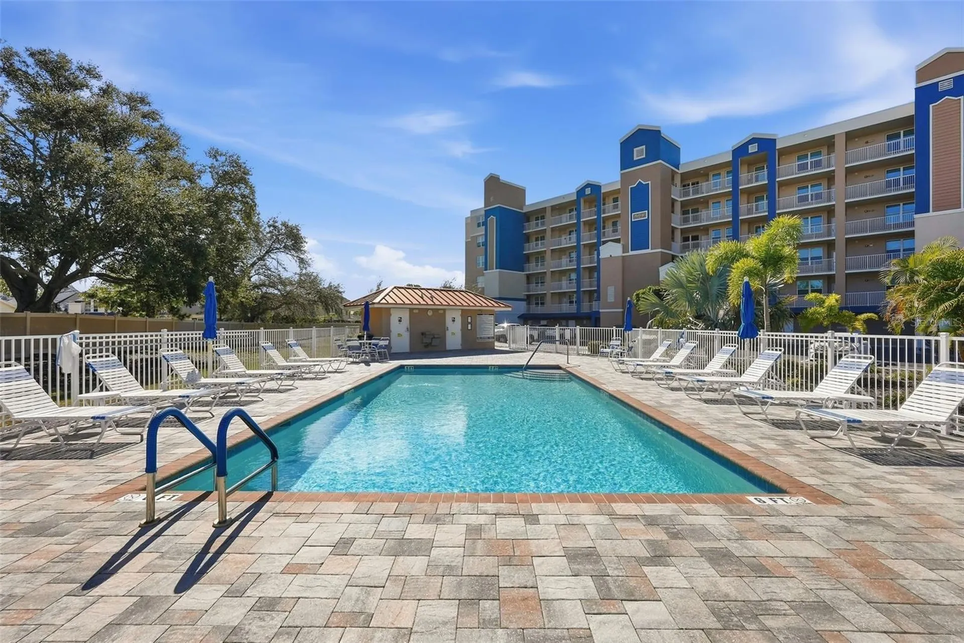 960 Starkey Road Largo FL 33771