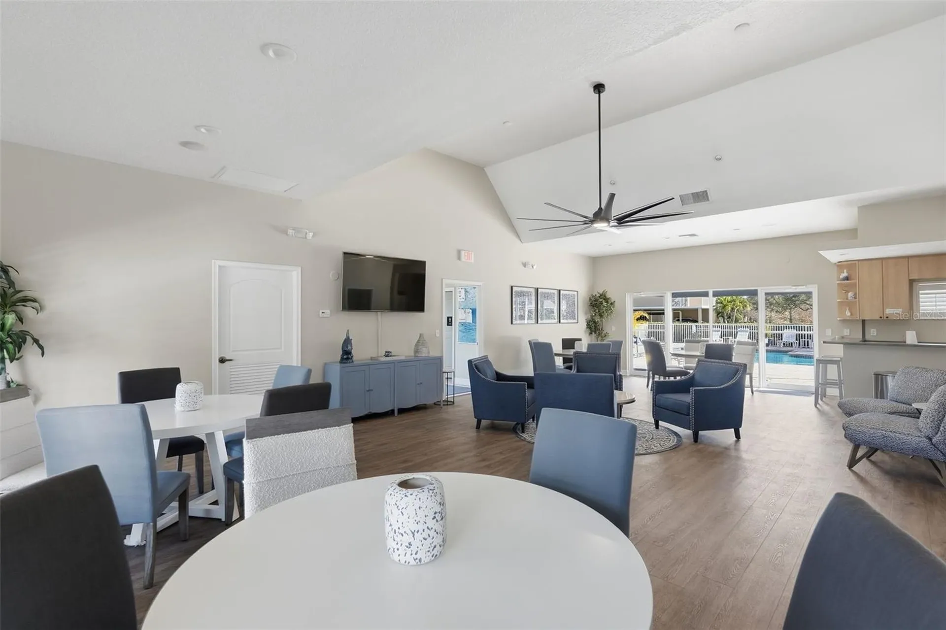 960 Starkey Road Largo FL 33771